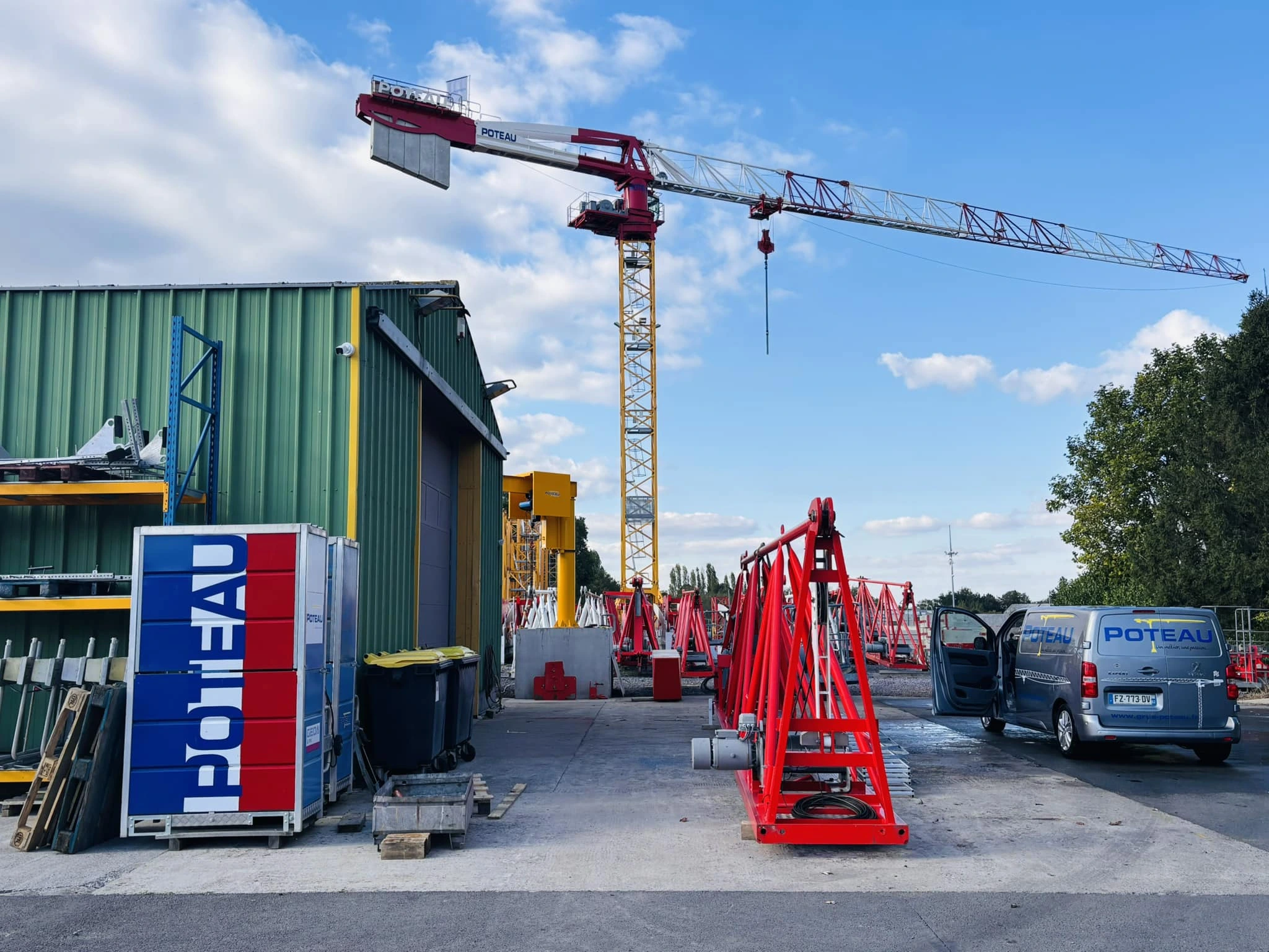 Contact Entreprise Poteau - Spécialiste de la vente, montage et démontage, dépannage et location de grues à Arras, Lens, Lille, Paris